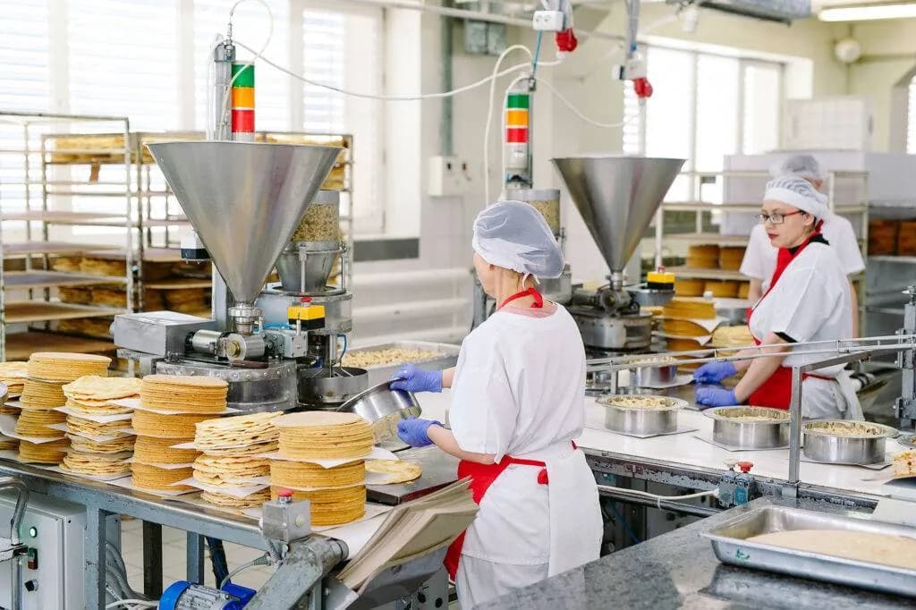 Food Industry safety training course by Arbrit Safety in Dubai, Abu Dhabi, Saudi Arabia