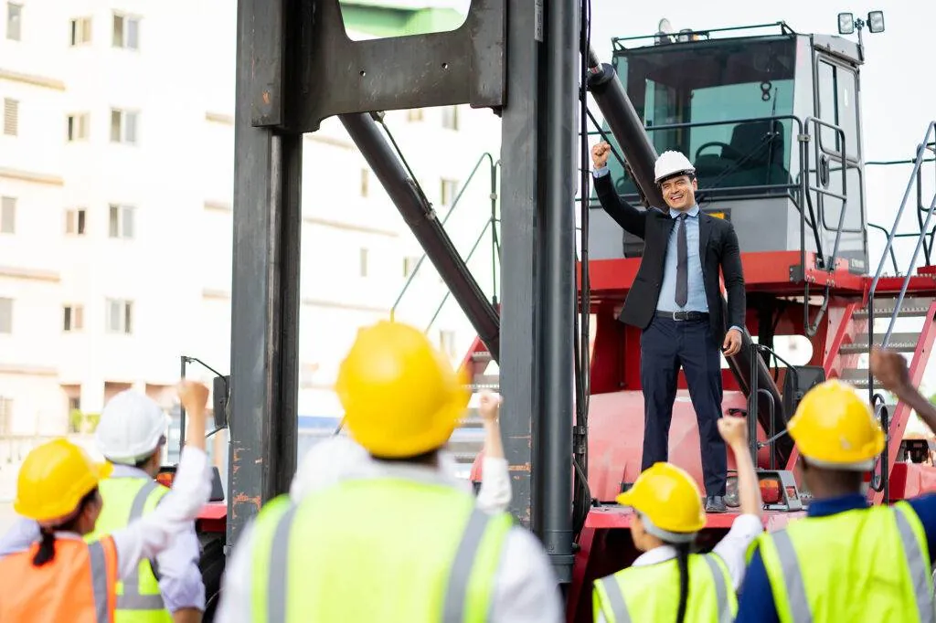 LEEA Appointed Person for Lifting Operations safety training course by Arbrit Safety in Dubai, Abu Dhabi, Saudi Arabia